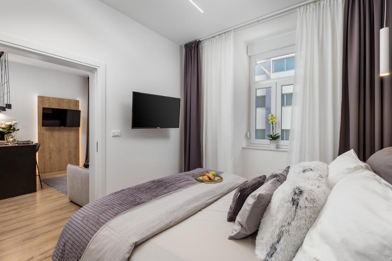 Saint Vitus Apartments With Balcony ริเยกา ภายนอก รูปภาพ